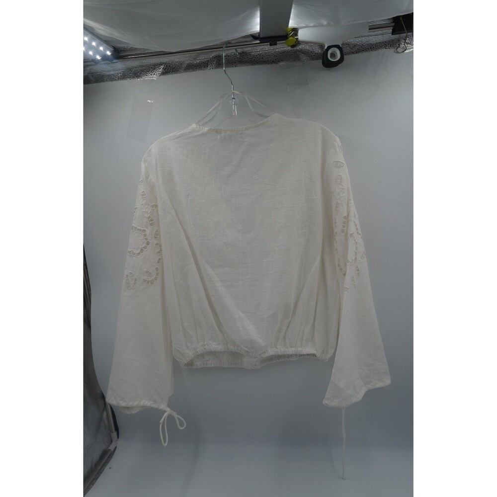 Carly Jean Los Angeles White Eyelet Lace Blouse V-Neck Bell Sleeve Tunic Size L - Picture 7 of 9